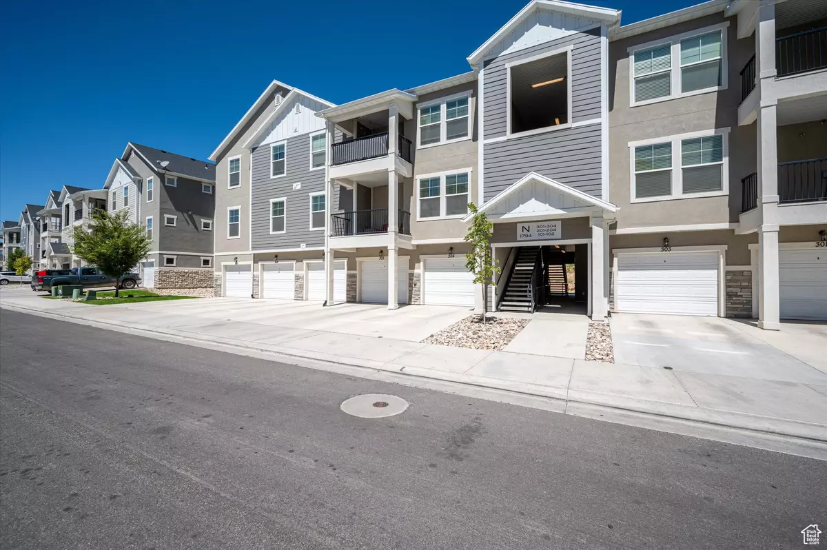 Saratoga Springs, UT 84045,1794 W EAGLEWOOD DR #N204