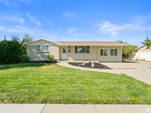 205 E CAROL WAY S, Midvale, UT 84047