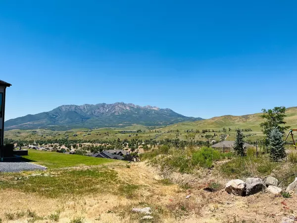 3316 SKY VIEW CIR CIR #4008, Mountain Green, UT 84050