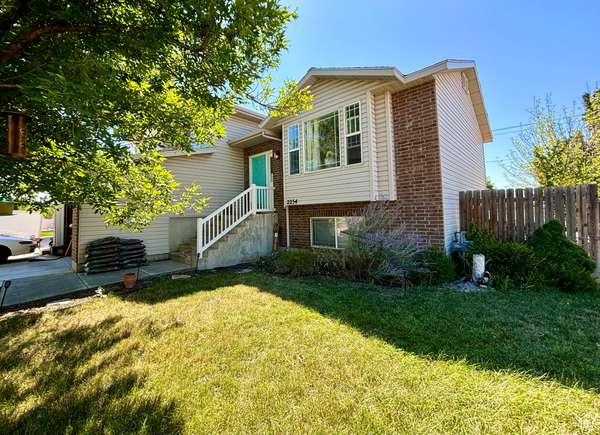 2254 S 50 E, Clearfield, UT 84015