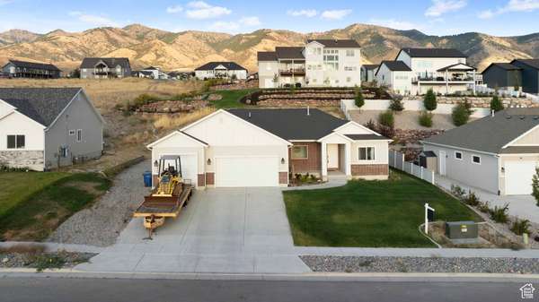 Hyde Park, UT 84318,24 S 900 E