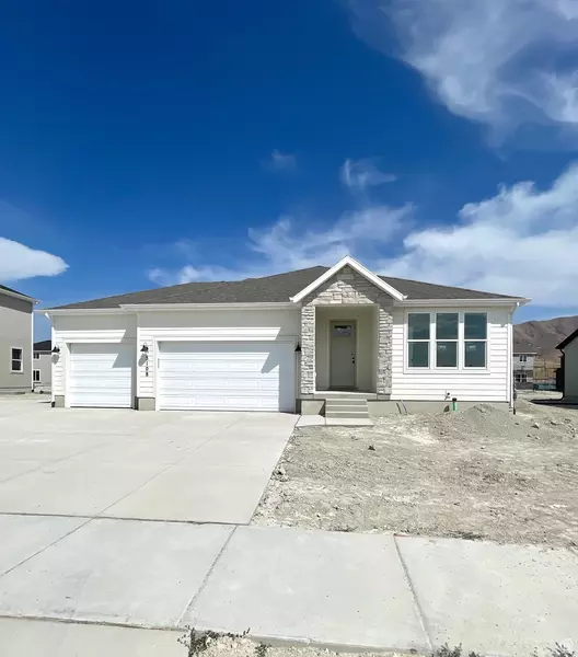 3108 REDFOX DR N #307, Eagle Mountain, UT 84005