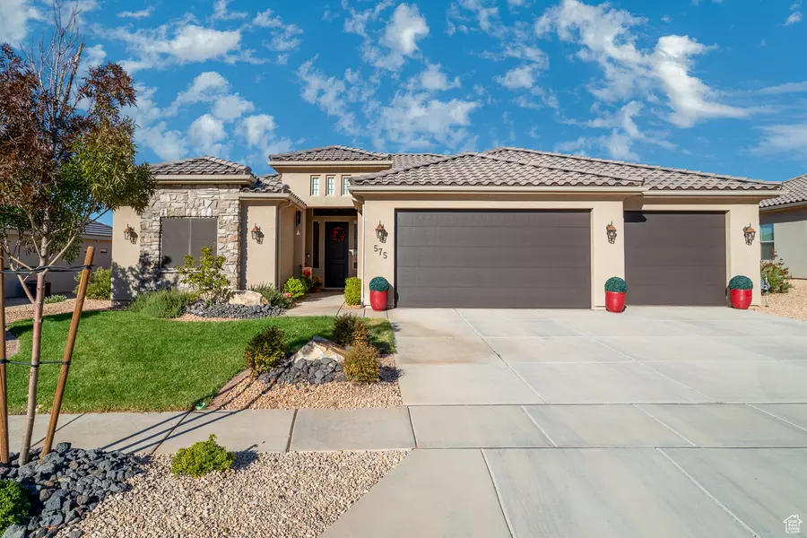 575 N SAGE GROUSE DR, Washington, UT 84780