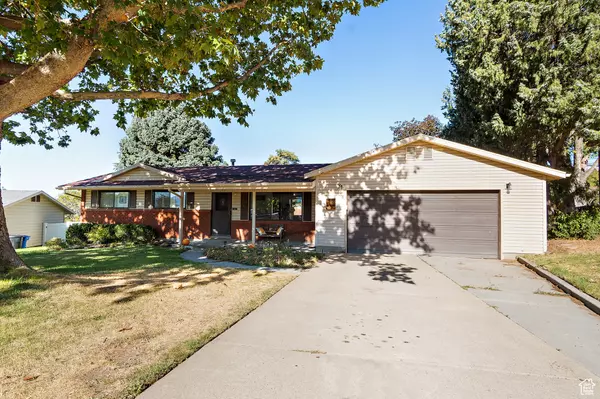 3151 N HOLIDAY DR, North Ogden, UT 84414