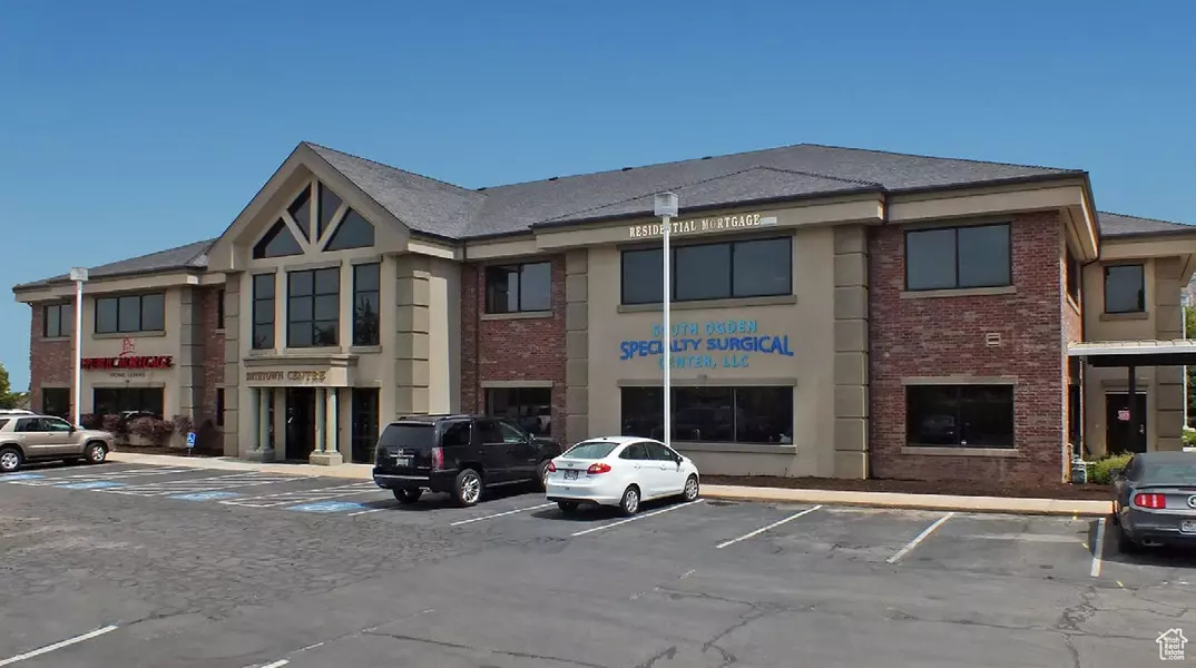955 E CHAMBERS ST, South Ogden, UT 84403