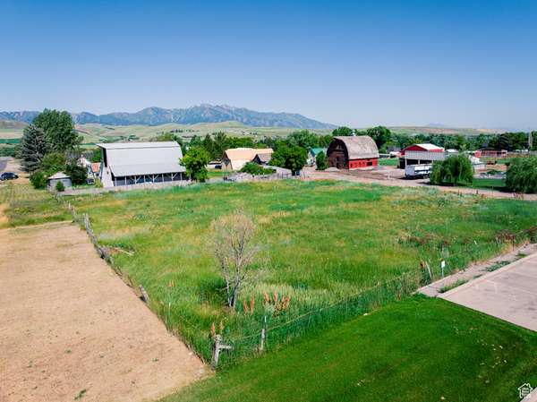 145 W 8900 S, Paradise, UT 84328