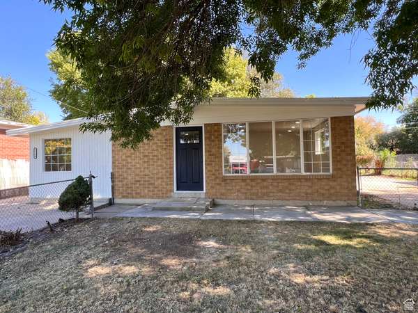 5730 S 2550 W, Roy, UT 84067