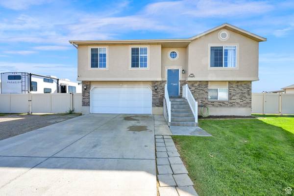 3403 W 2400 S, Syracuse, UT 84075