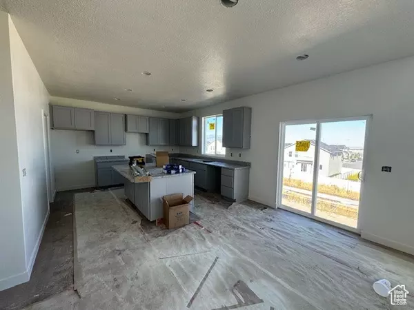 Tooele, UT 84074,462 W QUARTZ RD #8015