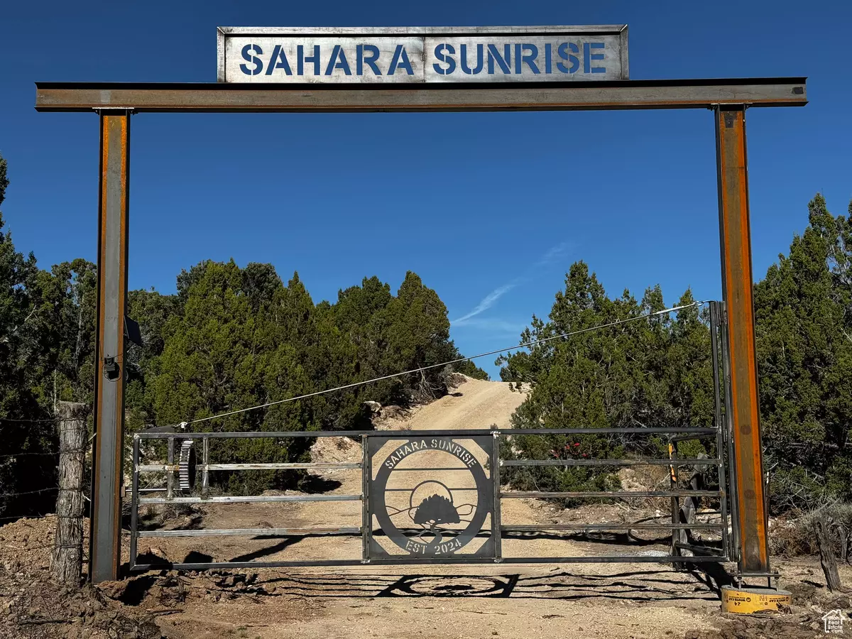 Eureka, UT 84628,9278 W SAHARA DR S #9