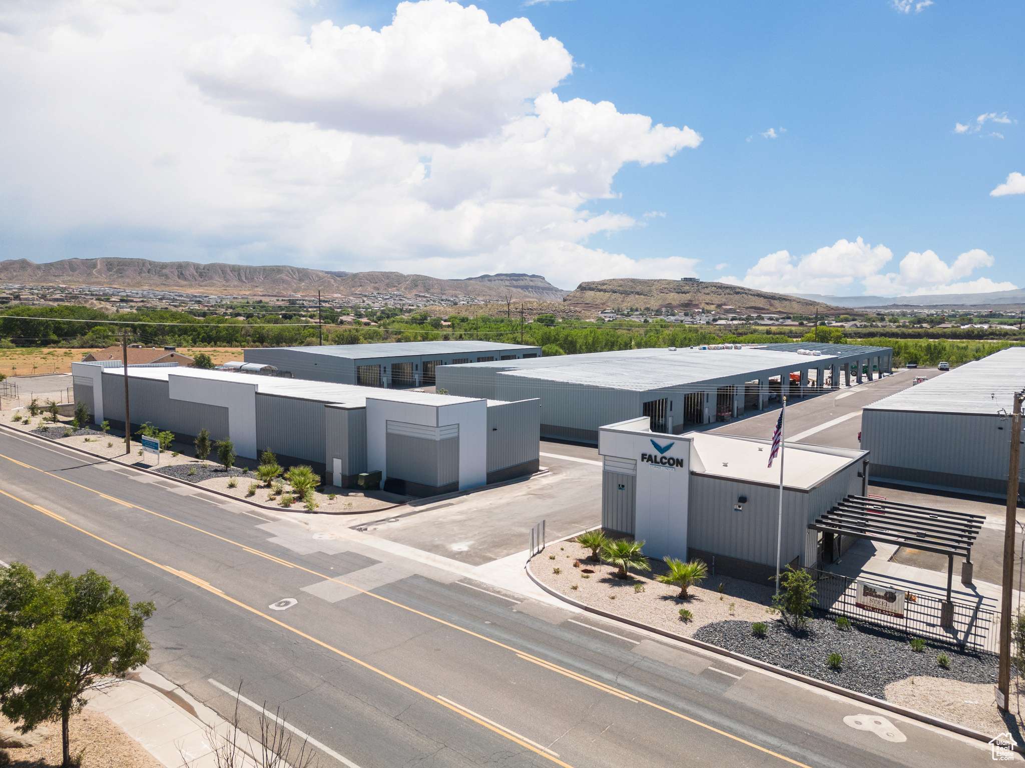 24 E INDUSTRIAL DR #BLDG H, Washington, UT 84780