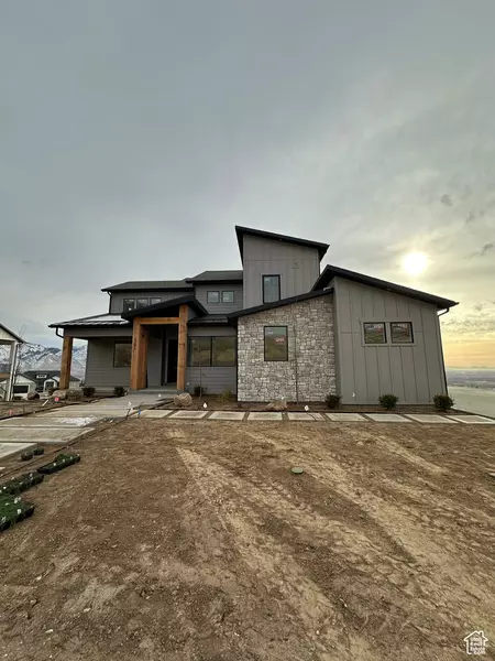 1261 W CARIBOU CT, Pleasant View, UT 84414