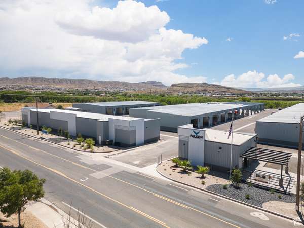 24 E INDUSTRIAL DR #BLDG B, Washington, UT 84780