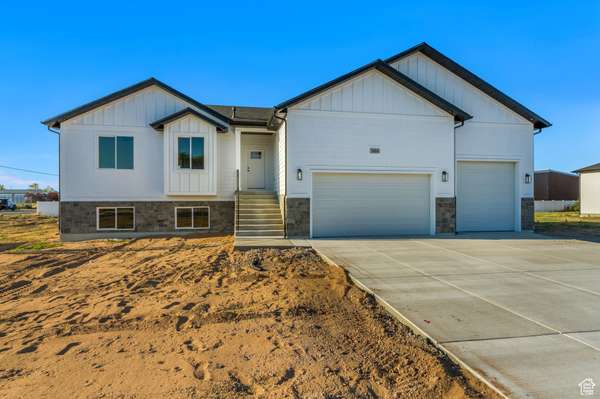 5484 W 4550 S, Hooper, UT 84315