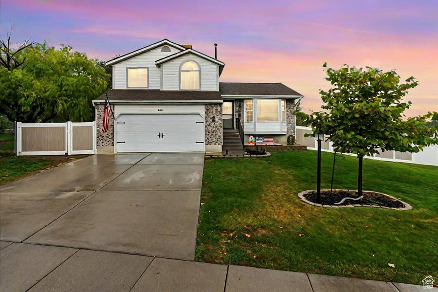 4592 S WHITE FLOWER WAY W, West Valley City, UT 84120