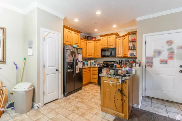 Pleasant Grove, UT 84062,343 S 790 W #103