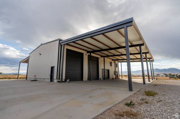 10445 W 14000 S, Axtell, UT 84621