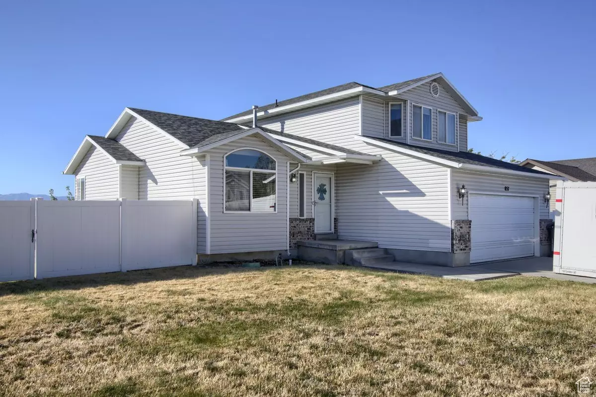 Tooele, UT 84074,857 FOX RUN DR