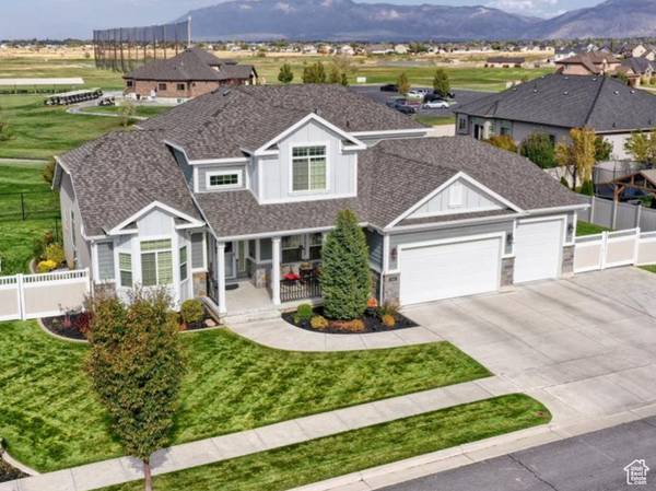 3692 W HOODED CRANE DR, Clinton, UT 84015