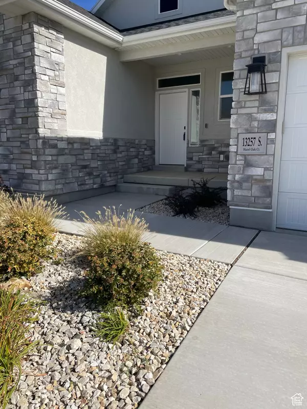 Herriman, UT 84096,13257 S HAZEL OAK CT W #204