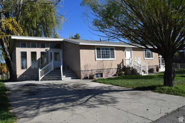 2035 E MAIN ST, Wellington, UT 84542