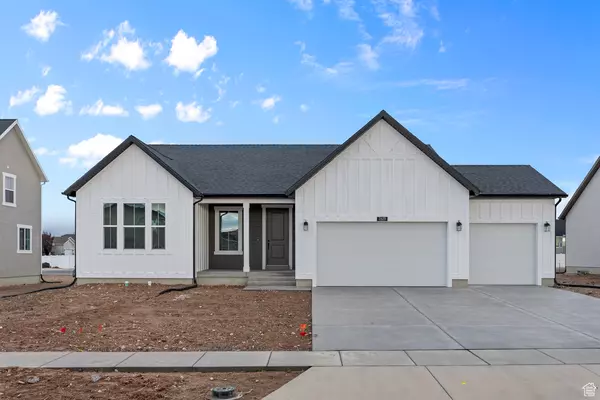 2628 N 3020 W, Clinton, UT 84015