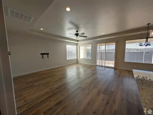 La Verkin, UT 84745,951 N MAIN ST