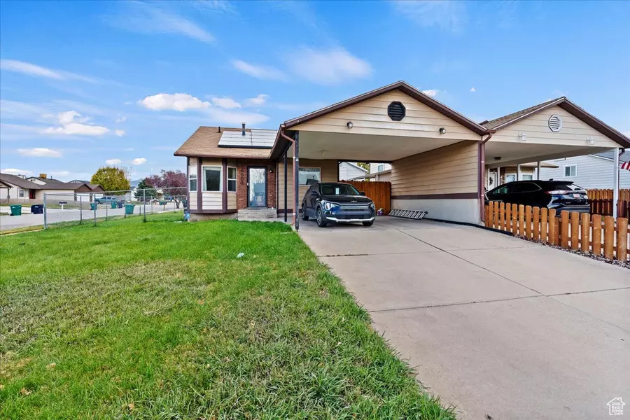 4566 S 3850 W, Roy, UT 84067