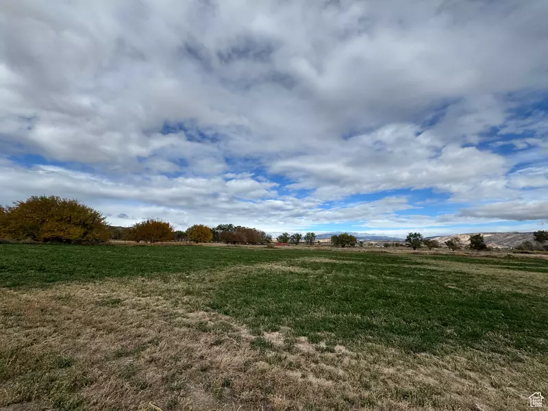 273 E 2250 S, Escalante, UT 84726