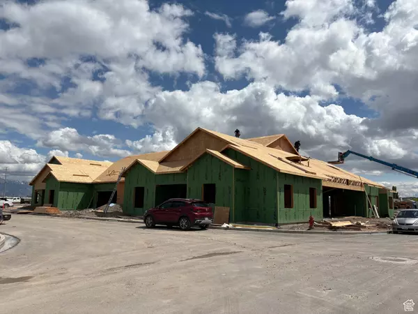 6081 W PARKWAY S #AVIEMO, West Valley City, UT 84128