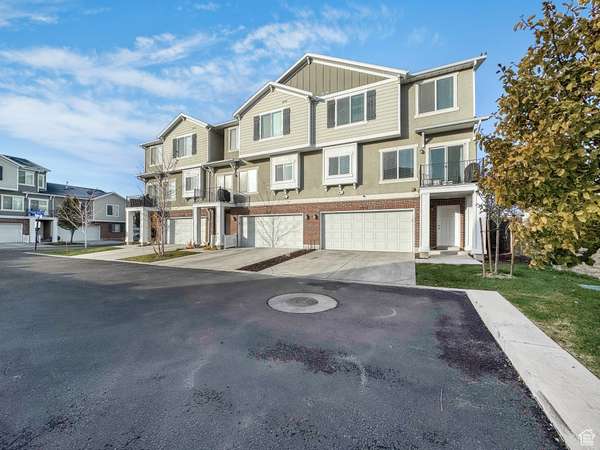 11952 S ELECTRA PEAK PL, Herriman, UT 84096