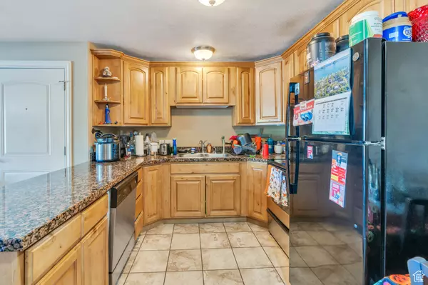 Pleasant Grove, UT 84062,289 S 1000 W #103