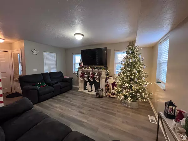 Logan, UT 84321,332 S MEADOW CIR W