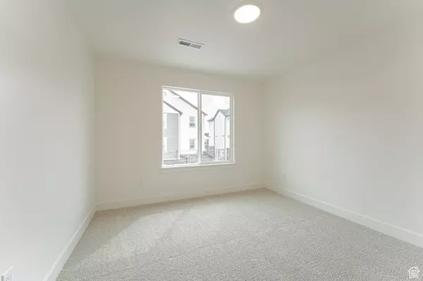 Saratoga Springs, UT 84045,989 N PORTMAN WAY #566