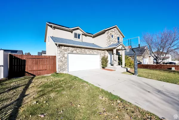 West Jordan, UT 84081,6734 W OAK VISTA S