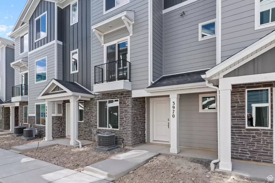 3890 N EAGLE POINT LN E #475, Eagle Mountain, UT 84005