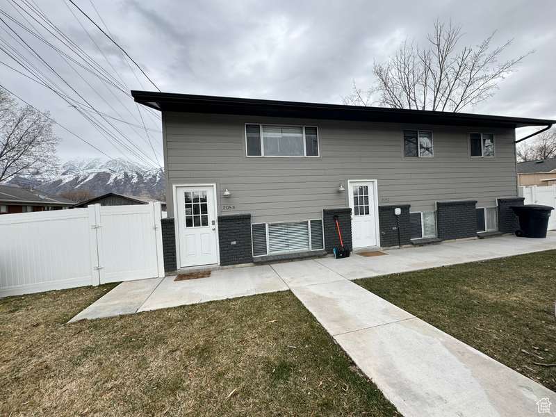 2052 N 940 W, Provo, UT 84604