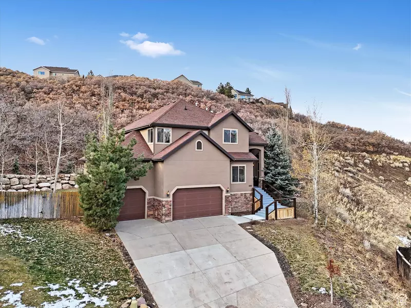 14968 S WINGED BLUFF LN E, Draper, UT 84020