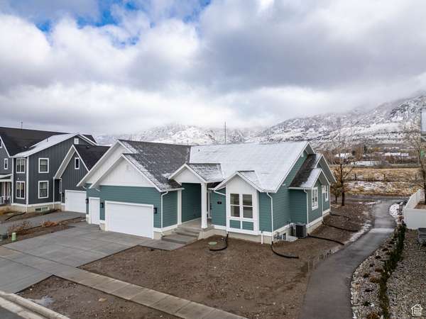 135 S HORIZON DR #201, Farmington, UT 84025