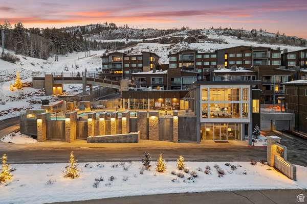 2752 W HIGH MOUNTAIN RD W #406, Park City, UT 84098