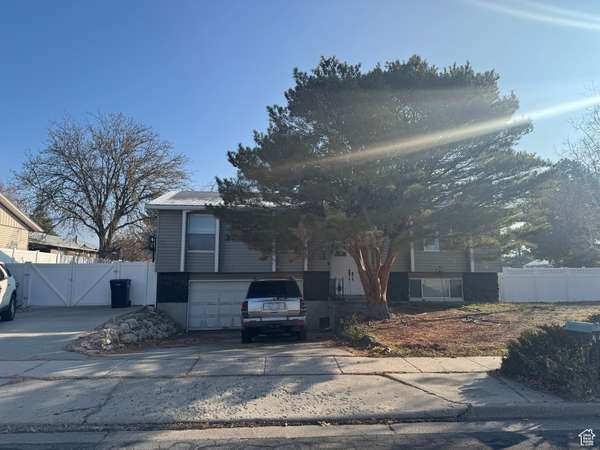 10691 S CARRINGTON ST E, Sandy, UT 84094