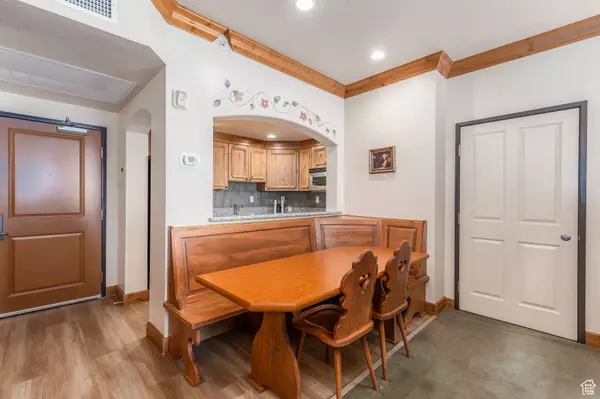 Midway, UT 84049,840 BIGLER LN #201