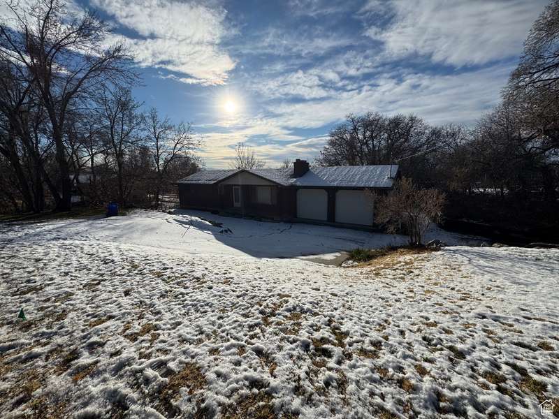 416 S MOUNTAIN RD, Fruit Heights, UT 84037