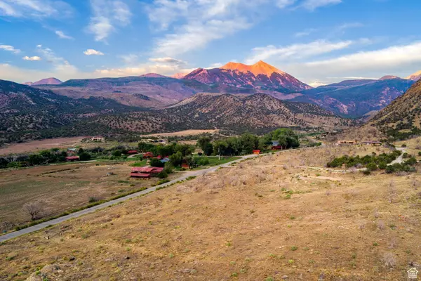 300 S PACK CREEK RD #5, Moab, UT 84532