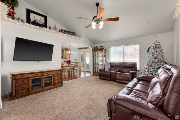 Santaquin, UT 84655,1268 FOOTHILL DR