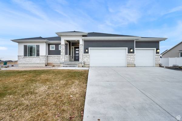 1789 S PREVEDEL DR, West Haven, UT 84401