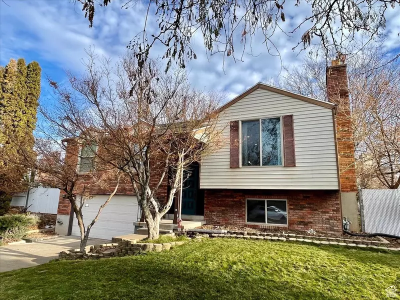 1127 S 200 E, Kaysville, UT 84037