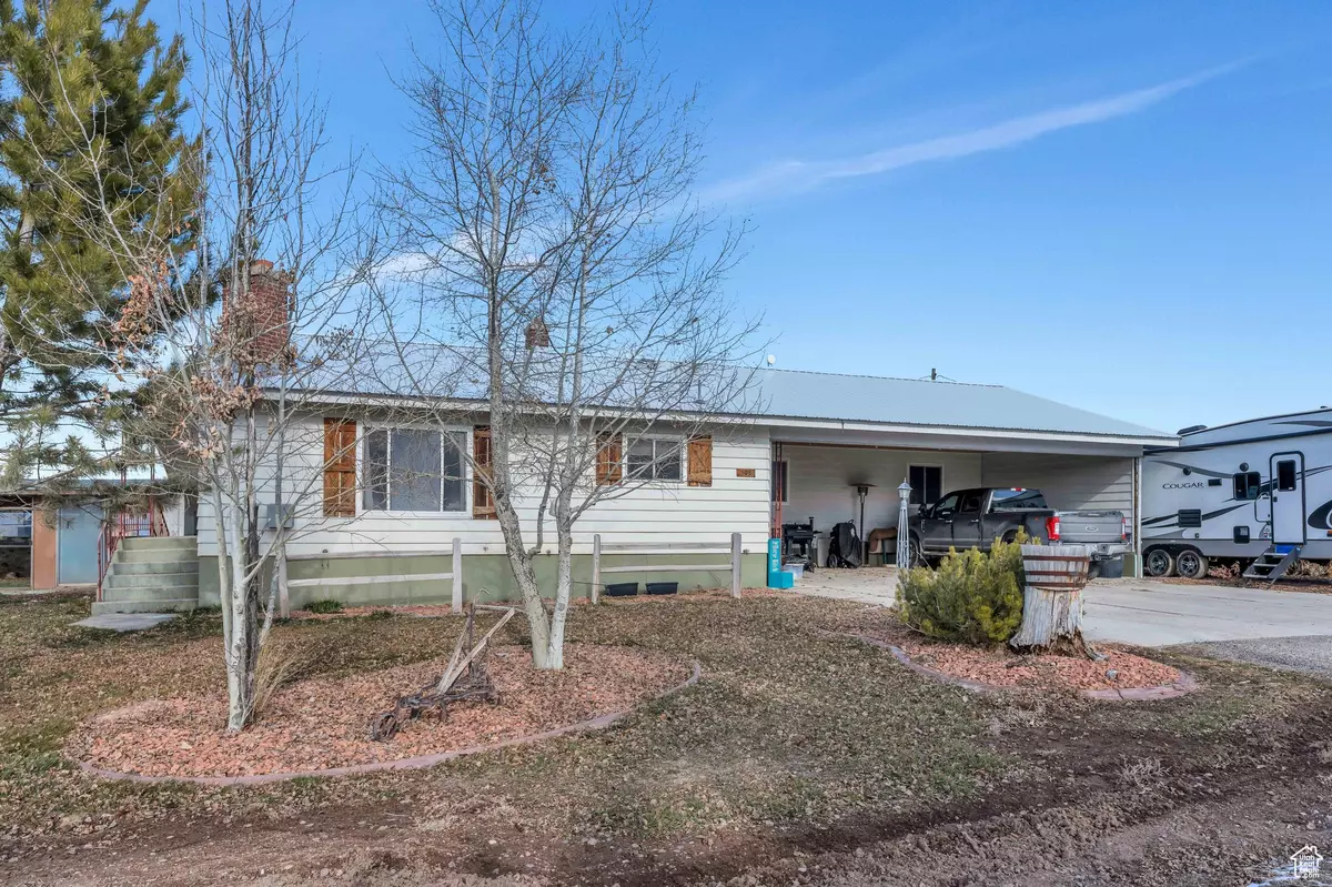 Levan, UT 84639,305 E 200 S