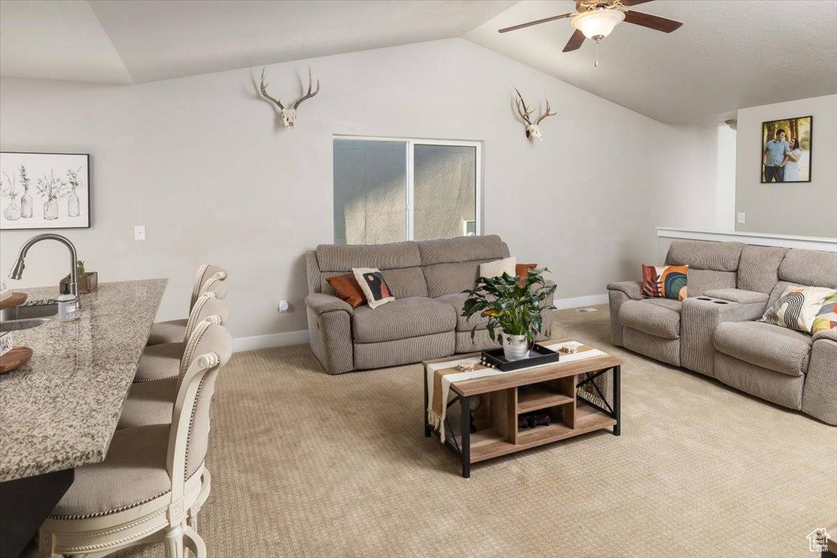 Eagle Mountain, UT 84005,1808 E SHADOW DR N