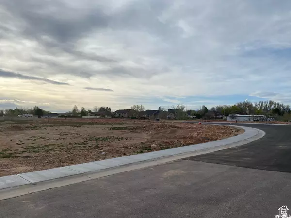 1198 W GRAYHAWK LOOP, Roosevelt, UT 84066